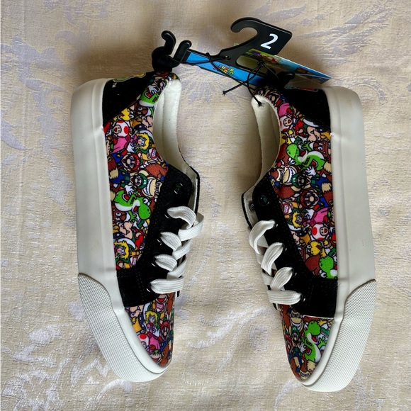 Super Mario Sneakers Shoes New! - Picture 5 of 14